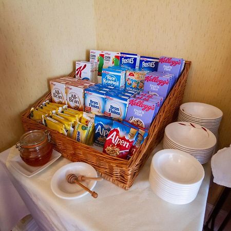 Holcombe House Guest House Llandudno Bagian luar foto