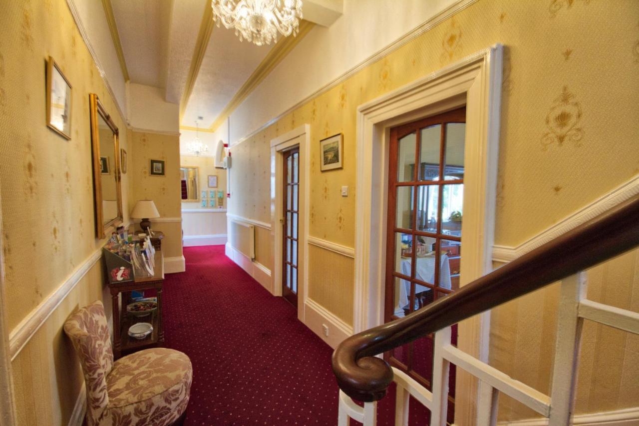 Holcombe House Guest House Llandudno Bagian luar foto