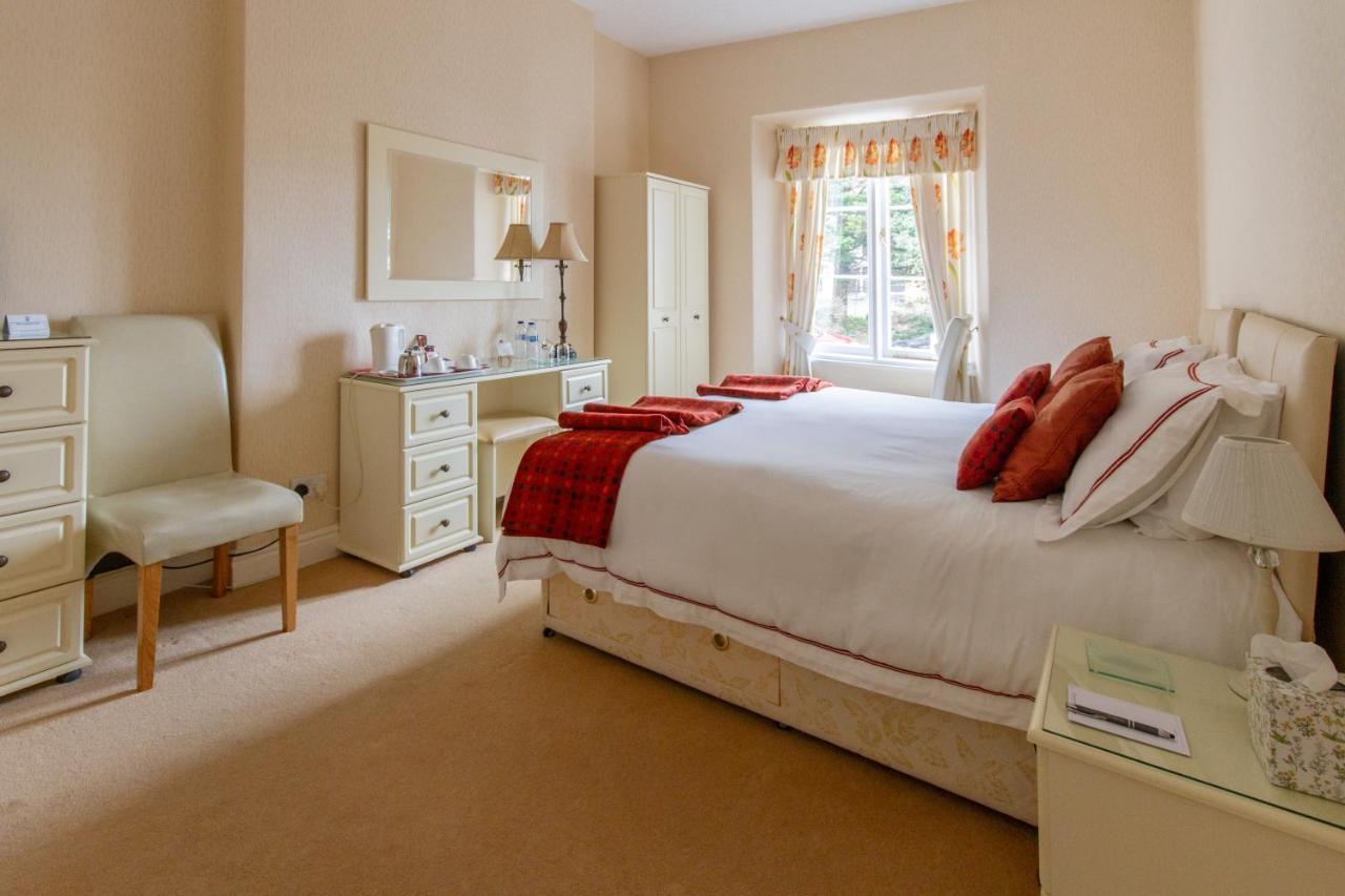 Holcombe House Guest House Llandudno Bagian luar foto